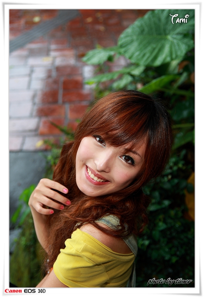 台湾清纯美女-Tami-兒童育樂中心外拍